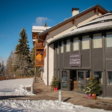 Hotel Leonard Нова-Поненте Екстер'єр фото
